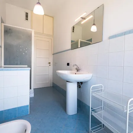 Re Di Apartamento Roma