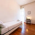 Re Di Apartamento Roma